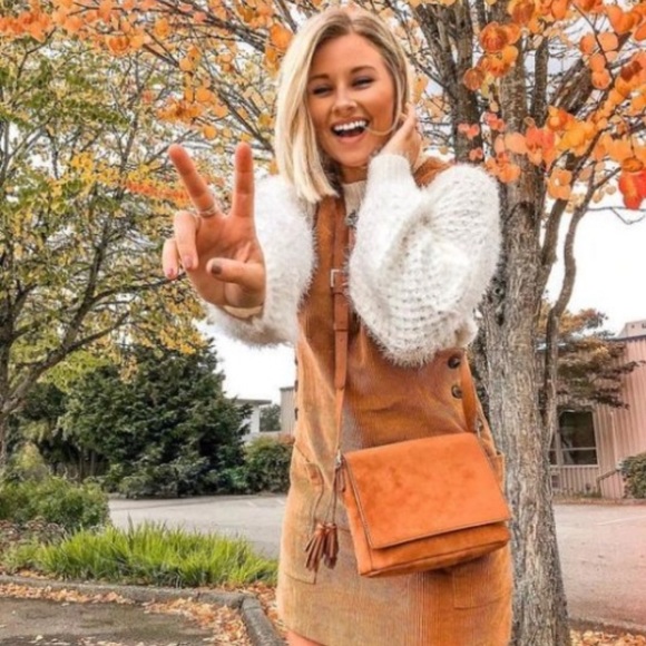 Meet your Posher, Michelle - Picture 4 of 4